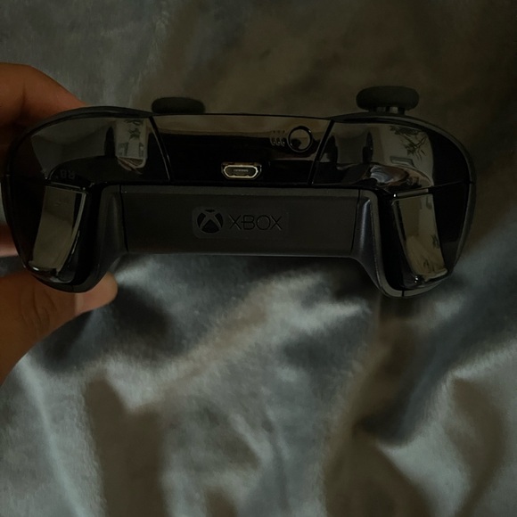 Xbox wireless controller (Black) - Picture 3 of 4